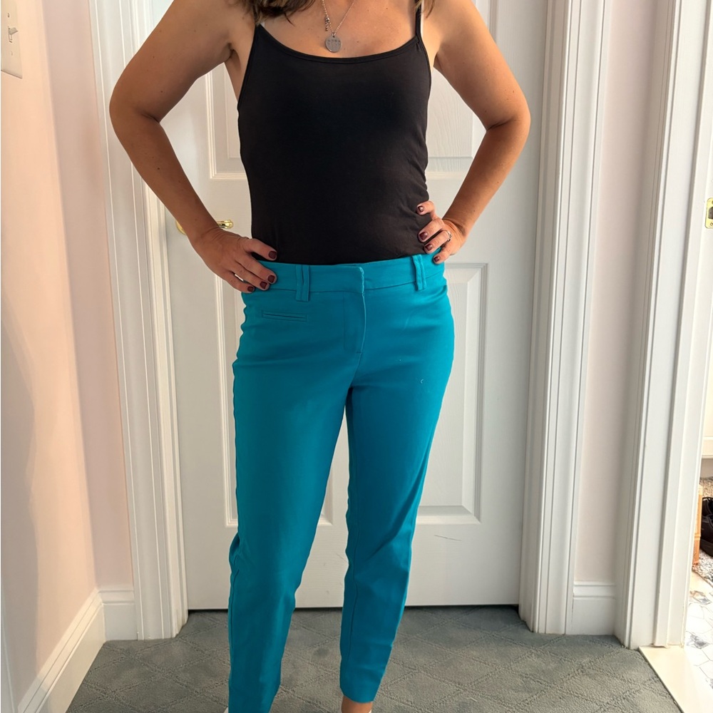 Nue Options Vibrant Teal Cropped Pants